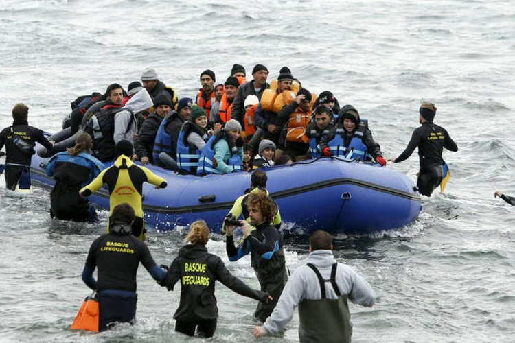 
	Naufr&aacute;gios: &ldquo;Acabamos de concordar que a Otan vai dar apoio na crise dos imigrantes e dos refugiados&rdquo;
 (Darrin Zammit Lupi / Reuters)