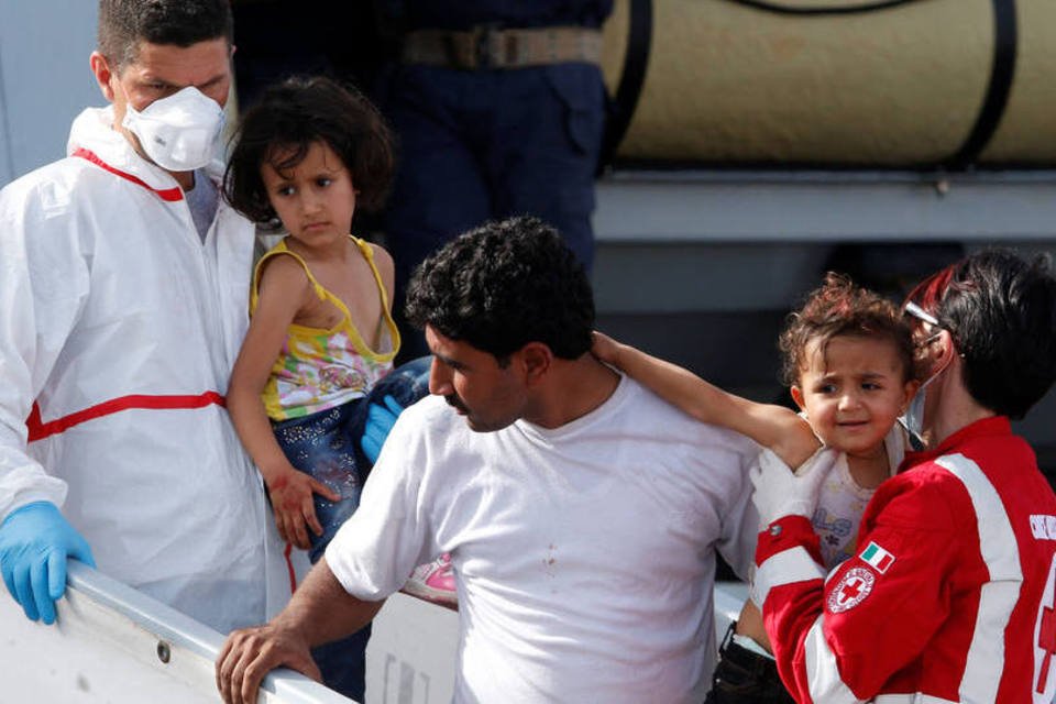 Naufrágio perto de Lesbos deixa 4 pessoas mortas