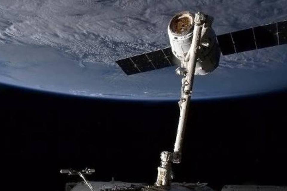 Cápsula da SpaceX chega à Estação Espacial Internacional