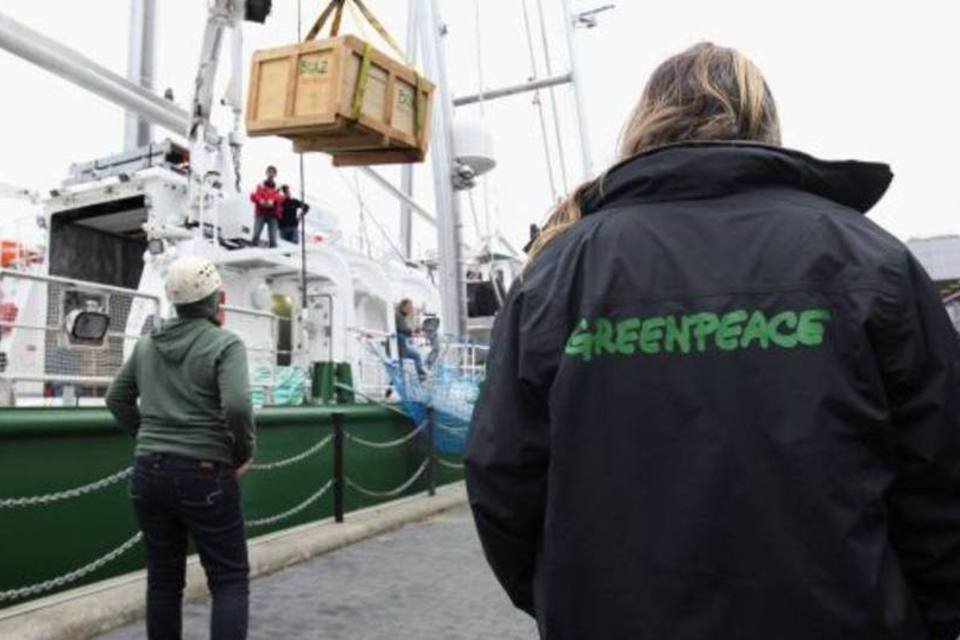 Navio do Greenpeace está no Rio para Cúpula dos Povos