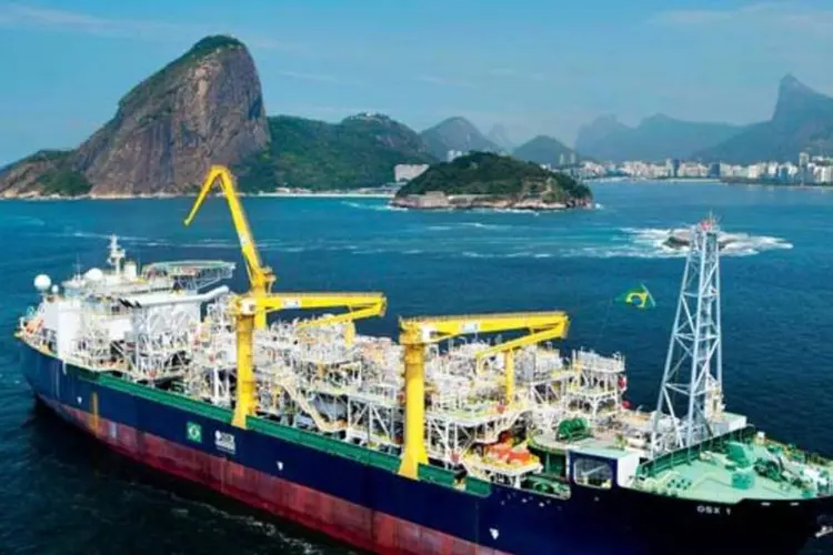 
	Navio-plataforma da OGX: queda contrabalanceia forte alta da Petrobras
 (Divulgação)
