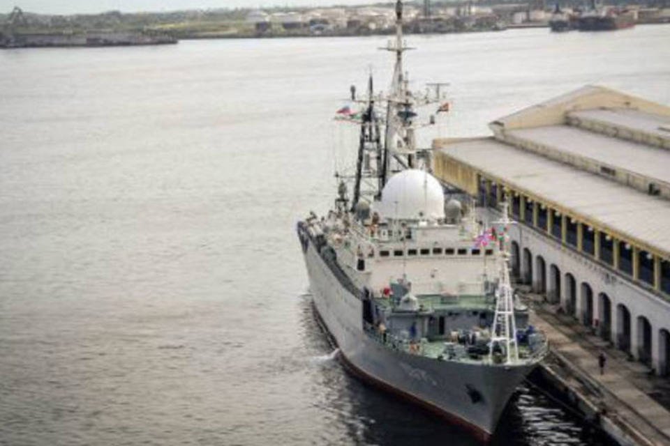 Navio russo chega a Havana na véspera da reunião EUA-Cuba