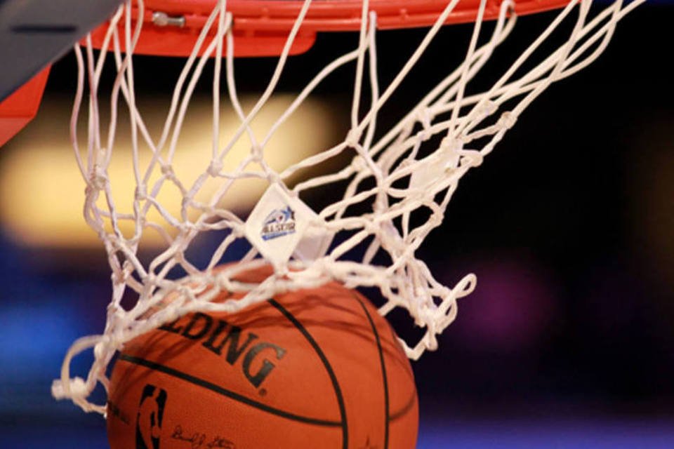 Ucrânia desiste de sediar campeonato de basquete em 2015