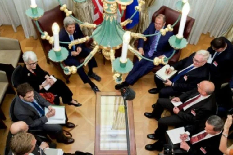 Os líderes das grandes potências e do Irã durante as negociações sobre o programa nuclear iraniano, em Viena (AFP)