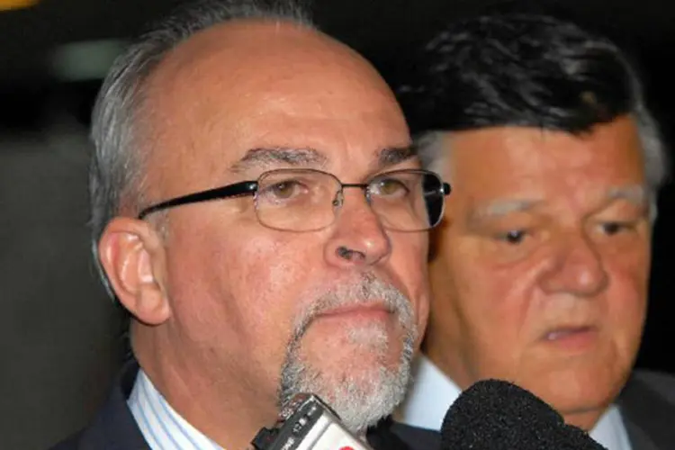 Após sucessivas denúncias, Mário Negromonte é substituído no Ministério das Cidades por Agnaldo Ribeiro (Wilson Dias/ABr)