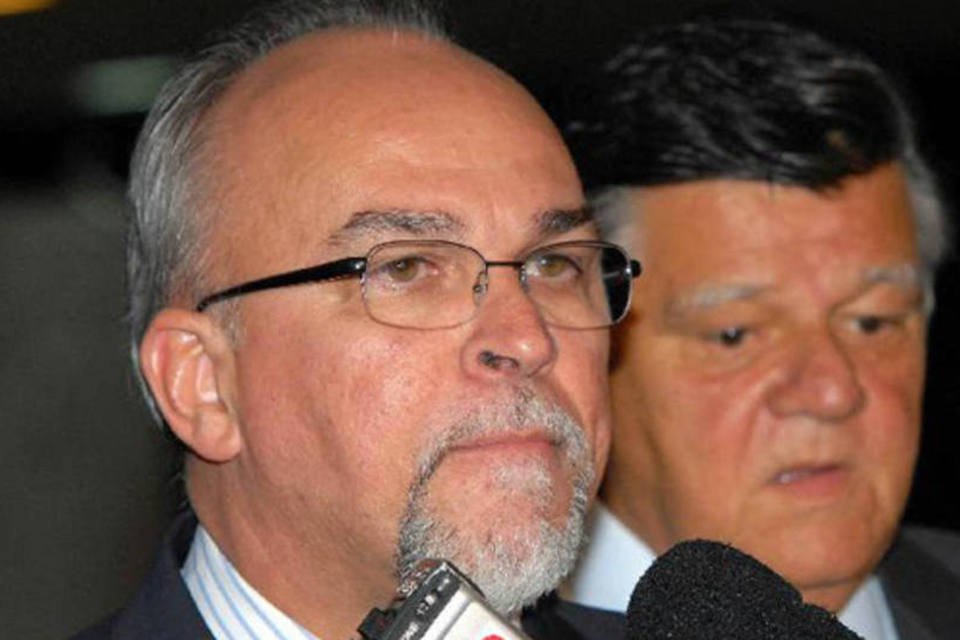Negromonte sai do Ministério das Cidades e Ribeiro assume