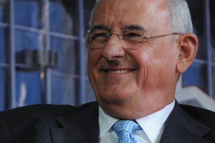 Nelson Jobim, Ministro da Defesa; suspensão de compra de helicópteros (Agência Brasil)