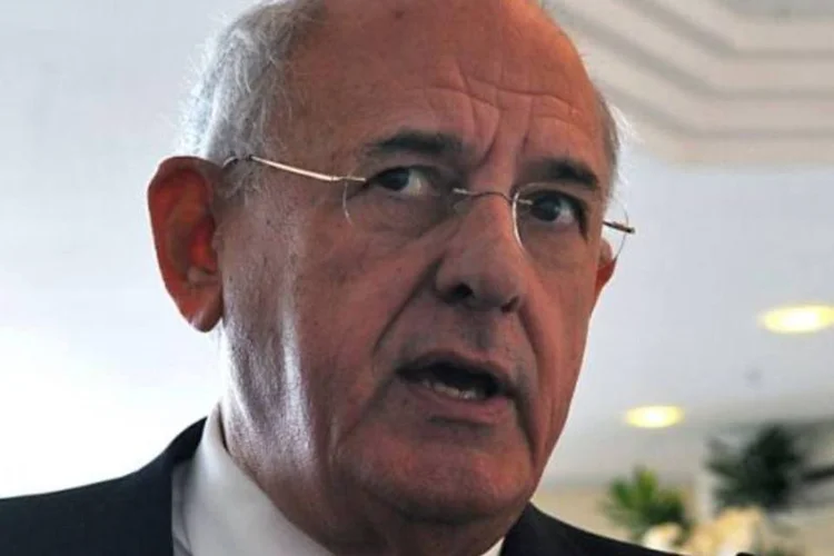 Em entrevista, o ministro Jobim disse que votou em José Serra (PSDB) no ano passado e não na presidente Dilma Rousseff (Antonio Cruz/Agência Brasil)