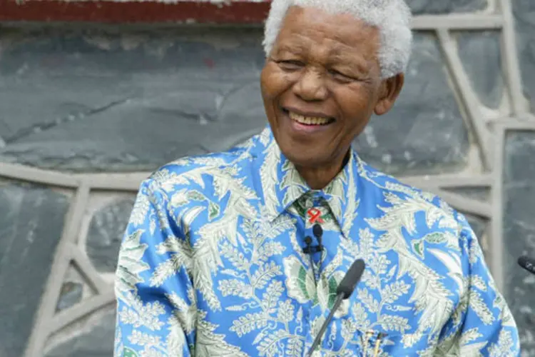 
	Nelson Mandela, ex-presidente da &Aacute;frica do Sul: hospitalizado h&aacute; 14 dias devido a infec&ccedil;&atilde;o pulmonar, poder receber alta &quot;em breve&quot;, diz neto
 (Getty Images)