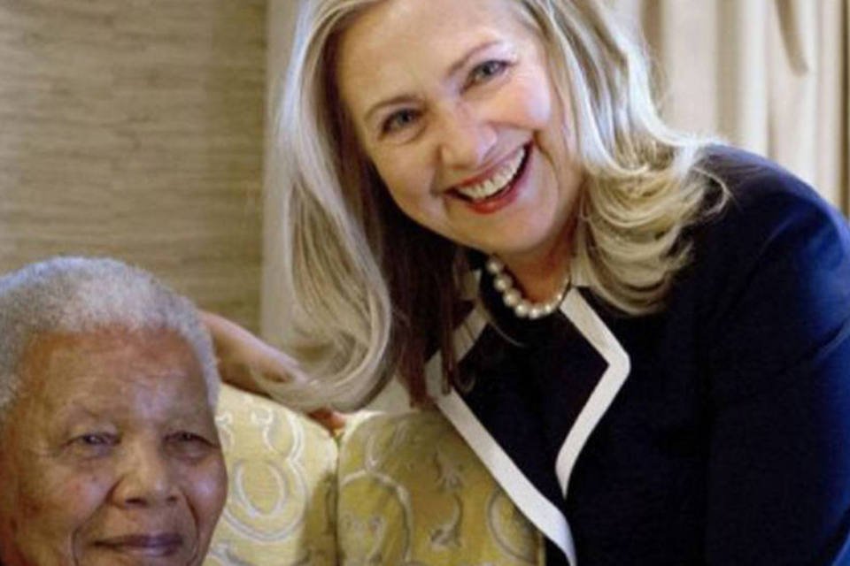 Hillary almoça com Mandela