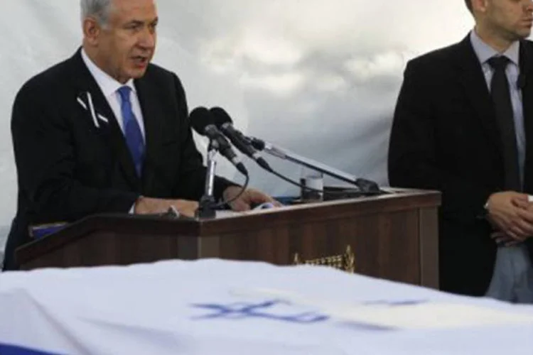 Netanyahu discursa: a saída do Kadima do Executivo poderia precipitar as eleições gerais em Israel (©AFP / Baz Ratner)