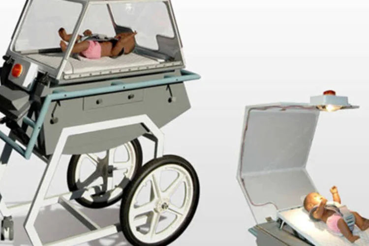 1º - Incubadora feita de carros reciclados (Divulgação)