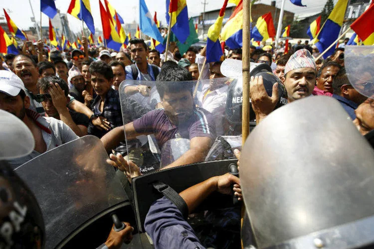 
	Protestos: manifestantes s&atilde;o contra a nova constitui&ccedil;&atilde;o
 (REUTERS/Navesh Chitrakar)