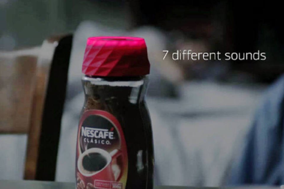 Nescafé transforma embalagem em despertador matinal