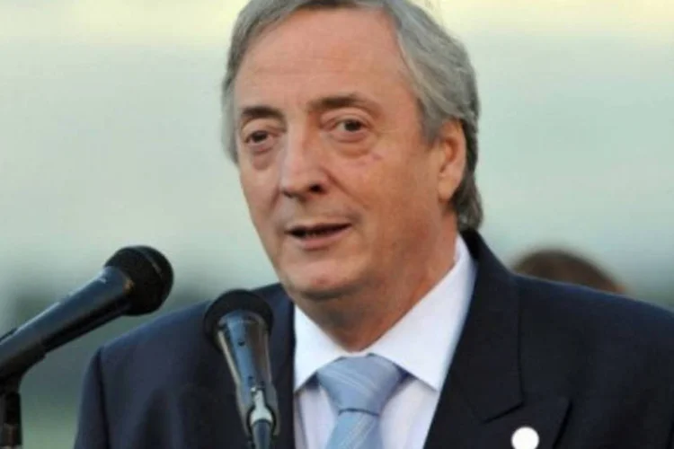Além do presidente da Unasul, Nestor Kirchner, o Brasil e a OEA, entre outros, declararam apoio a Correa (AFP/Guillermo Legaria)