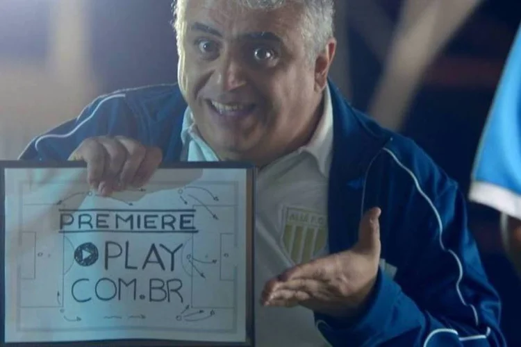 
	Campanha da Net: o filme se passa em um campo de futebol
 (Reprodução/YouTube)