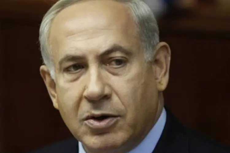 
	Benjamin Netanyahu: a TV israelense informou que o primeiro-ministro e sua equipe analisaram at&eacute; a madrugada todas as propostas relativas a um cessar-fogo
 (©AFP / Baz Ratner)