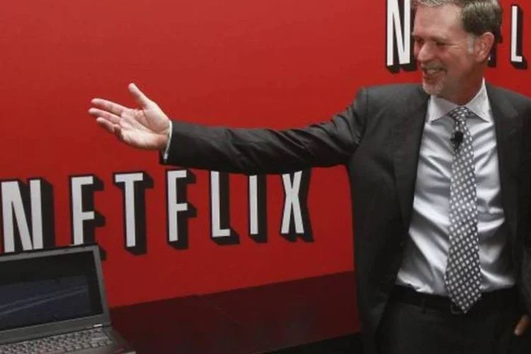 De acordo com números da comScore, os americanos gastam o dobro de tempo no serviço da empresa liderada por Reed Hastings do que no concorrente Hulu (Getty Images)