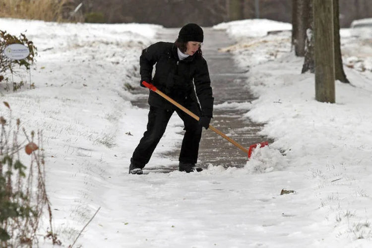 
	Frio nos EUA: massa de ar do &Aacute;rtico que passou pelas Montanhas Rochosas chegou ao nordeste
 (Eric Miller/Reuters)
