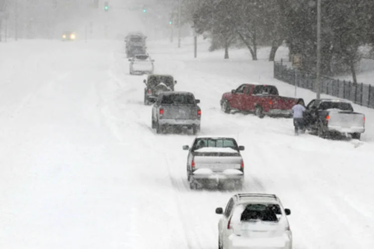 
	Neve: mau tempo tamb&eacute;m causou uma queda das temperaturas em quase toda a Pen&iacute;nsula Ib&eacute;rica em cerca de tr&ecirc;s graus cent&iacute;grados
 (Dave Kaup/Reuters)
