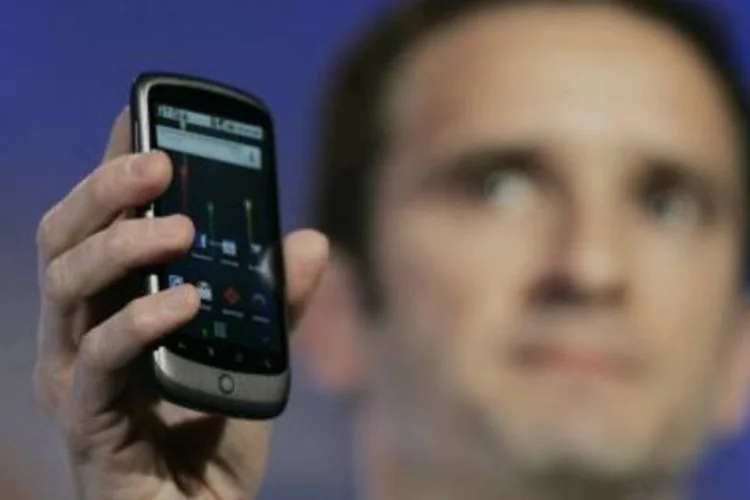 O Google rompeu os modelos de convencionais de vendas ao lançar o smartphone em janeiro (.)