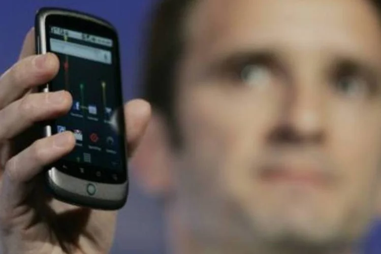 Mario Queiroz, vice-presidente de produtos do Google, na apresentação do smartphone