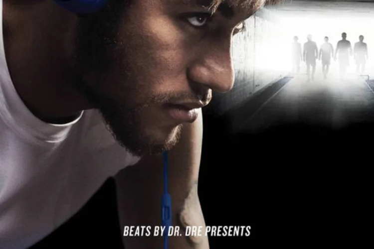 
	Neymar com Beats: vers&atilde;o impressa dos an&uacute;ncios segue o mote &quot;The Game Before the Game&quot;
 (Divulgação)