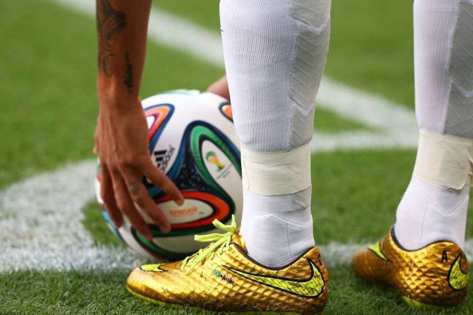 
	Chuteira dourada de Neymar: preferido dos brasileiros
 (Robert Cianflone/Getty Images)