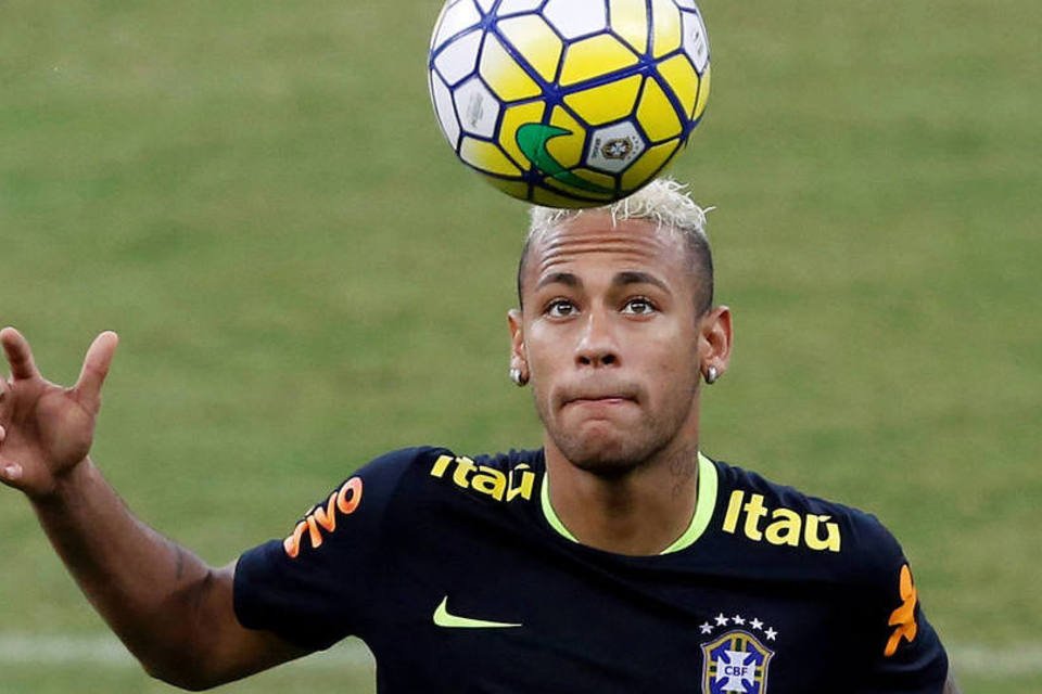 Neymar divulga trecho de sua primeira música