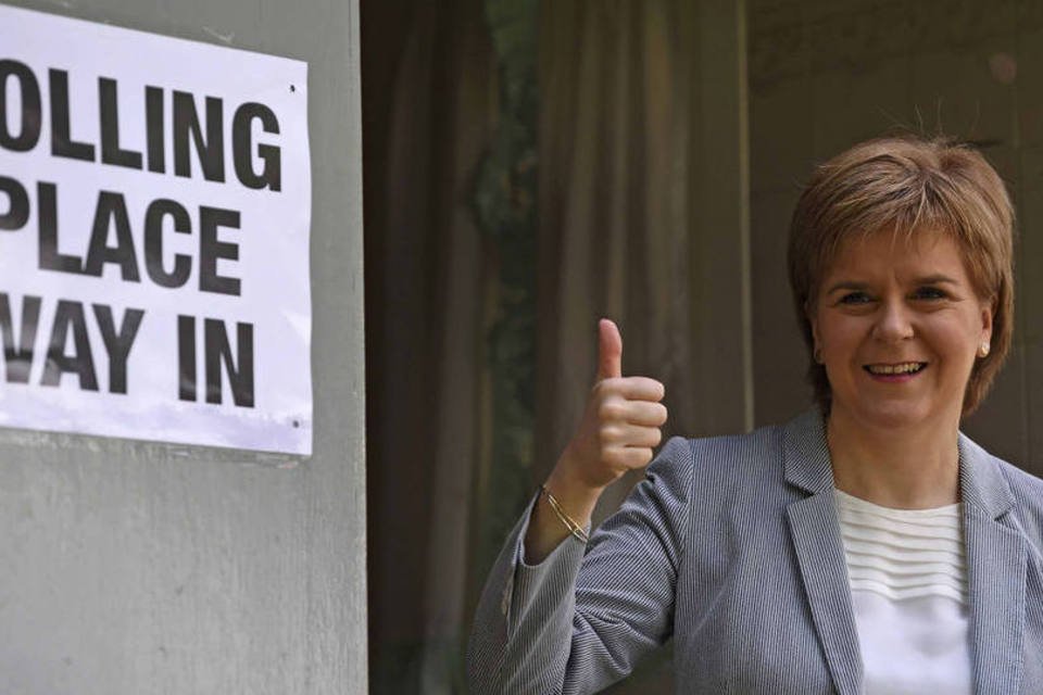 Premiê da Escócia pede que povo compareça às urnas