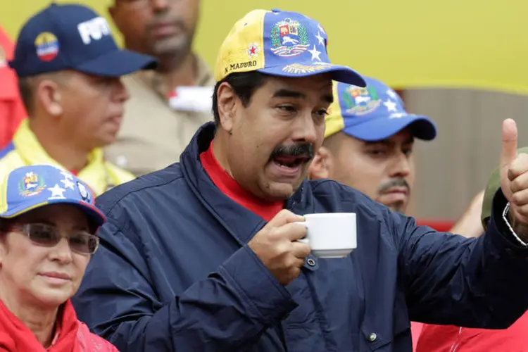 
	Nicol&aacute;s Maduro: &quot;Hoje derrotamos uma tentativa golpista que pretendia encher de viol&ecirc;ncia e de morte Venezuela e Caracas&quot;
 (Marco Bello / Reuters)