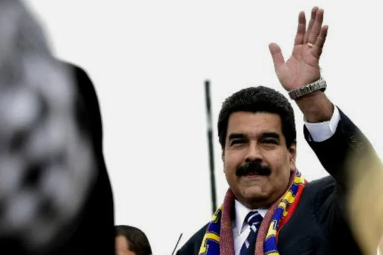 
	Nicol&aacute;s Maduro: a oposi&ccedil;&atilde;o diz que o grande n&uacute;mero de assinaturas reflete o crescente descontentamento com o governo
 (RODRIGO BUENDIA/AFP)