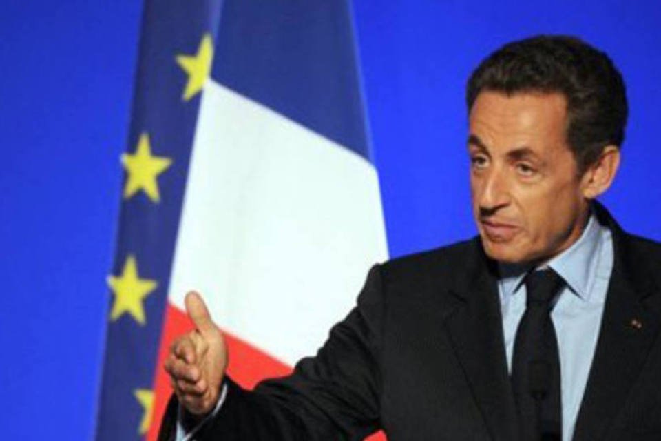 Em Davos, Sarkozy diz que apostar contra o euro trará prejuízos