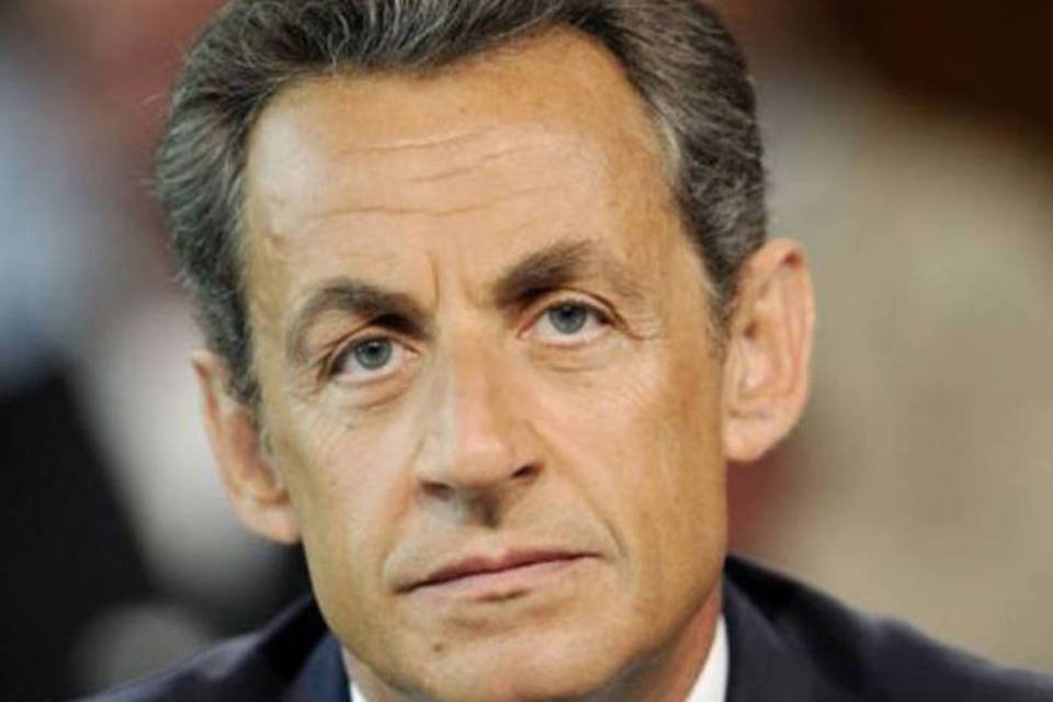 Sarkozy afirma que plano europeu é 'única via possível' para Grécia