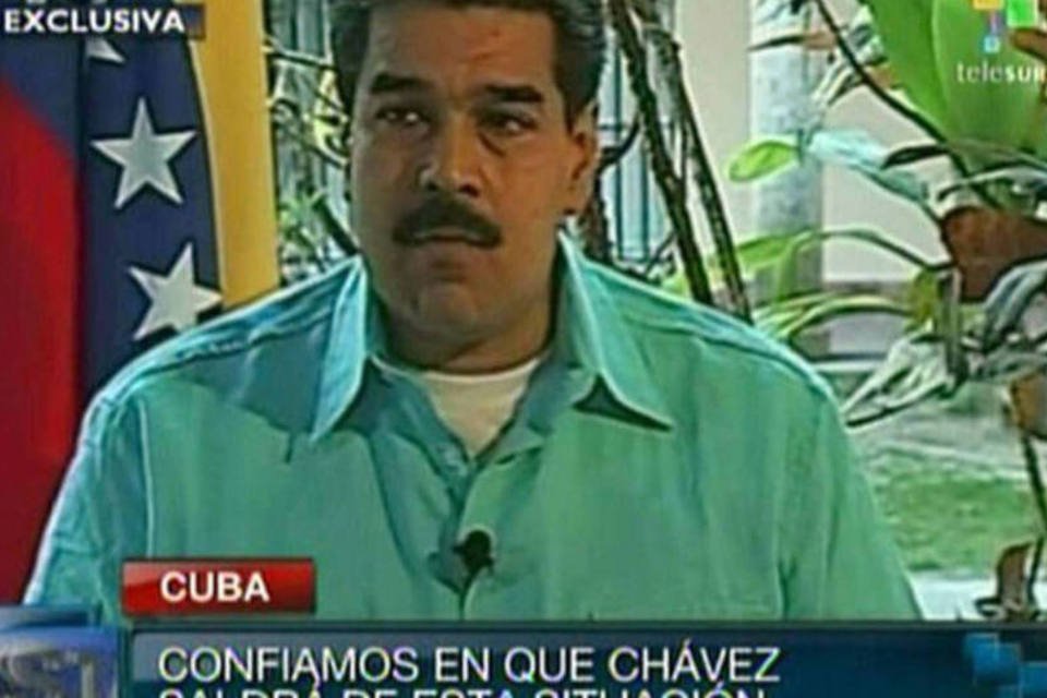 Vice afirma que Chávez está consciente de situação da doença