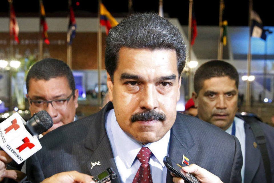
	Nicol&aacute;s Maduro: presidente venezuelano tem que lidar com a frustra&ccedil;&atilde;o das ruas pela ideia de que &quot;a infla&ccedil;&atilde;o est&aacute; comendo o sal&aacute;rio&quot;
 (REUTERS/Carlos Garcia Rawlins)