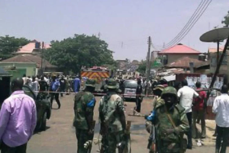 O porta-voz da polícia de Yobe, Toyin Gbadegesin, afirmou que homens armados chegaram ao mercado na tarde de quarta-feira e lançaram explosivos contra os comerciantes e os animais (Victor Ulasi/AFP)