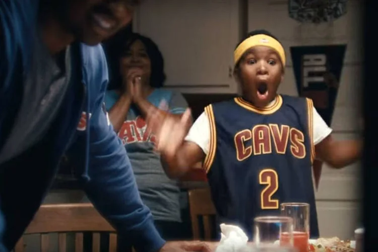 Comercial da Nike: celebração do título do Cleveland Cavaliers na NBA (Reprodução)