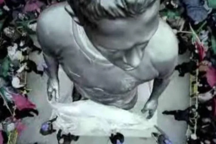Campanha Write The Future, veiculada pela Nike, foi divulgada tanto em TV quanto na internet e disseminada no Facebook