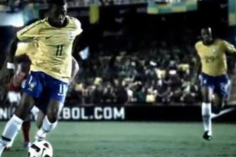 Robinho entra no comercial Write the Future, da Nike
