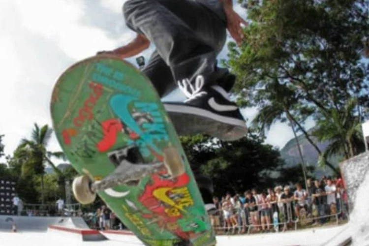 companhia trabalha com o apoio a eventos e realizações do próprio Governo, entre eles a pista de skate da Lagoa e a nova iluminação do Arpoador (Divulgação)