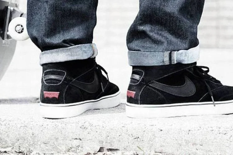 Coleção integra a inovação da Nike com o design da marca de jeans (Divulgação)
