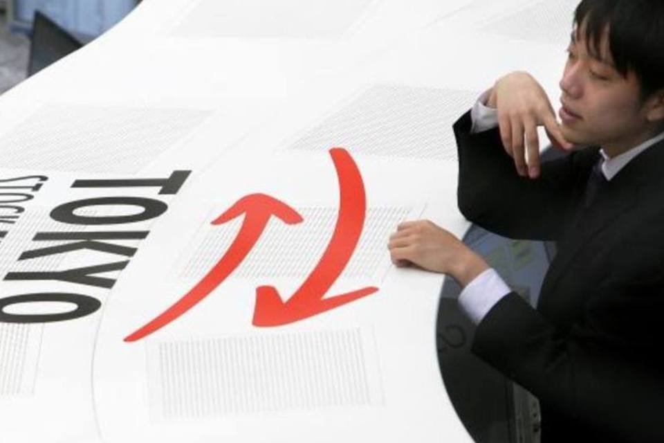 Nikkei cai com corte de previsão do Banco Mundial