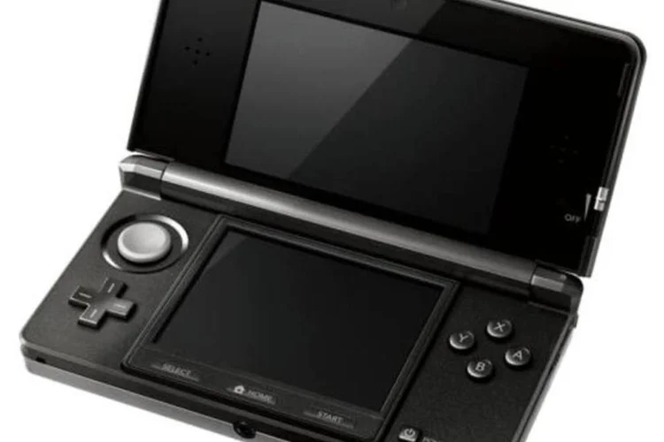 Nintendo 3DS: versão demorou para chegar ao mercado e reduziu lucro da empresa (Divulgação/Nintendo)