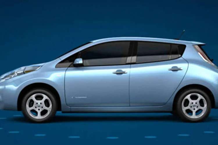 Leaf: o carro elétrico da Nissan ganhou destaque no Salão de Nova York (Reprodução)