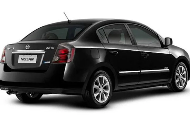 Em termos de motorização, o Sentra Unique conta com um propulsor 2.0 16V bicombustível, que gera 143 cavalos a 5.200 rpm (Divulgação)