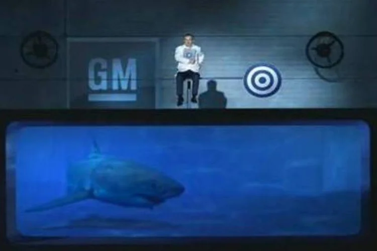 De acordo com Jaques Lewkowicz, comercial "apenas compara de forma bem-humorada os atributos e os prêmios da Nissan aos dos concorrentes" (.)