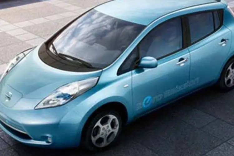 O Leaf da Nissan: somente carros elétrico e híbridos poderão receber a nota "A", de máxima eficiência energética e baixa emissão de CO2. (.)