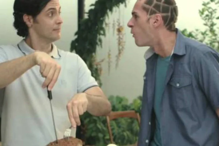 “Você Sempre Pronto”, da Nivea: filme traz uma espécie de manifesto que retrata comportamentos comuns no mundo masculino de forma bem humorada (Reprodução/YouTube/NIVEA MEN Brasil)
