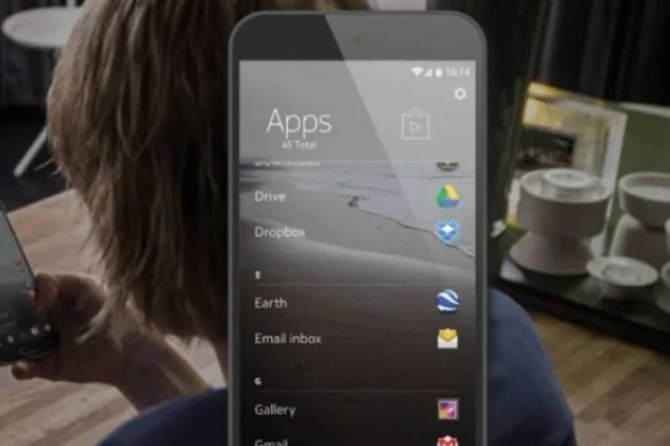 Apresentação da nova interface proposta pela Nokia para celulares com Android (Reprodução)